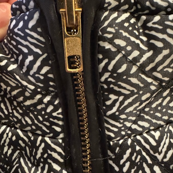 Wanna B Black and White Herringbone Vest - Picture 3 of 7